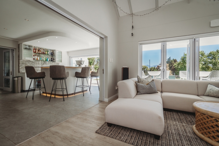 5 Bedroom Property for Sale in Glenwood Western Cape